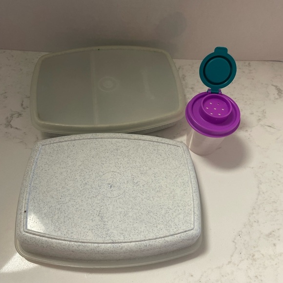 VTG Tupperware Slim Packette Divided Lunch Container Speckled set of two - Picture 1 of 2